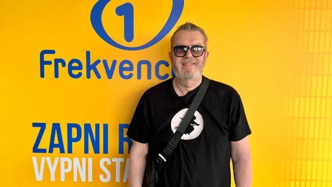 Richard Müller: Během desetihodinového letu jsem složil 12 písní na novou desku Banket