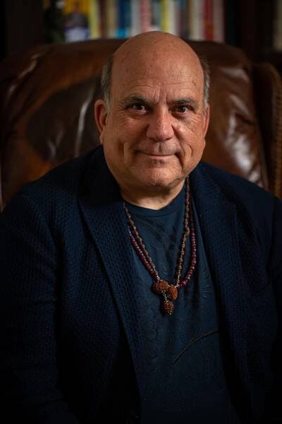 Dr Joe Vitale Press Photo 08-SM
