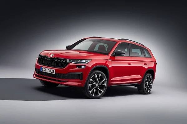 2021-Skoda_Kodiaq_Sportline-facelift- (1)