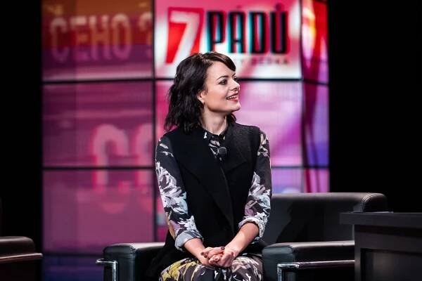 Jana Stryková si přivydělávala při studiích za barem.