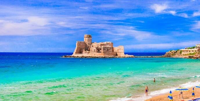 Uno-sguardo-a-Isola-di-Capo-Rizzuto
