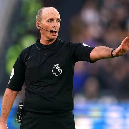 Mike Dean refused to send wrong decision to VAR as referee ‘is a mate’