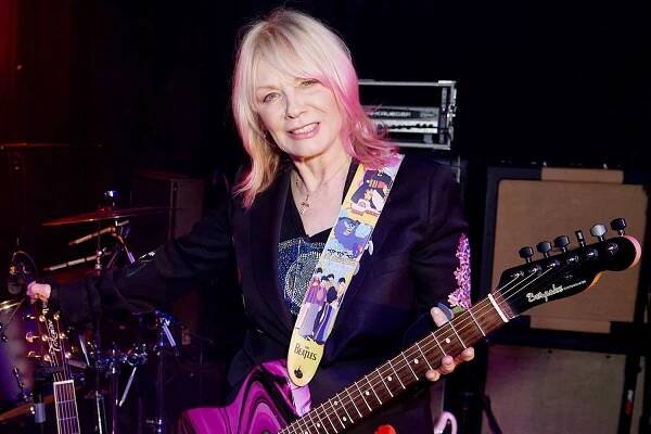 Heart's Nancy Wilson Says It's 'More Embarrassing Than Ever' to Be an American Right Now