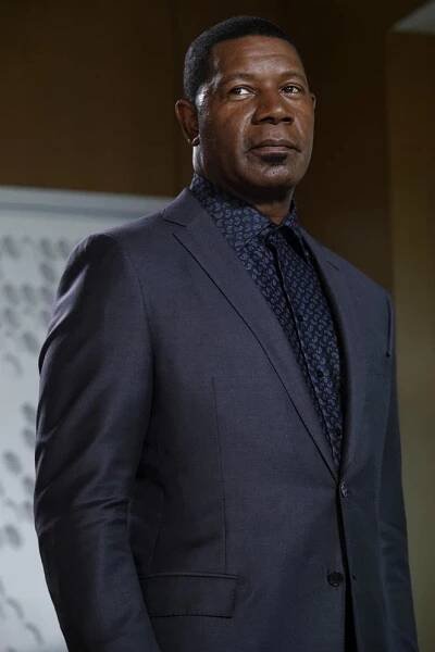 Incorporated - Human Resources - Z filmu - Dennis Haysbert