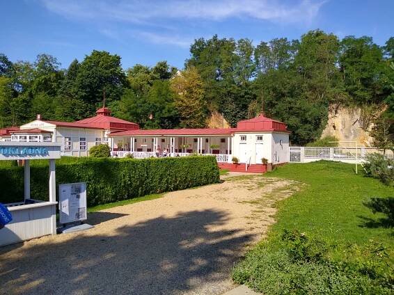 Koupaliště Mšeno (Public pool) • Mapy.com