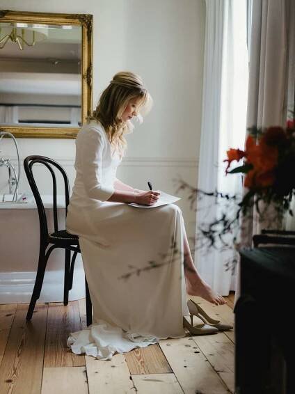 bride writing note