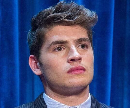 Gregg Sulkin - Bio, Facts, Family Life of English Actor
