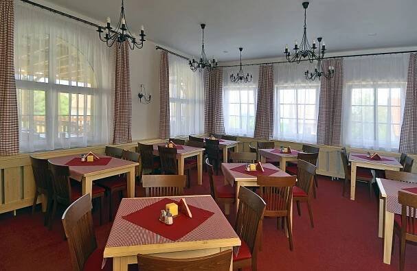 Wellness Hotel IRIS - Oficiální stránka obce Pavlov