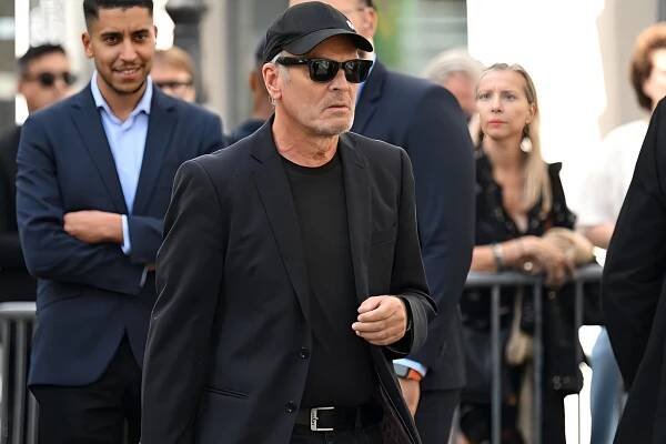 Marc Lavoine en larmes aux obsèques de Thierry Ardisson