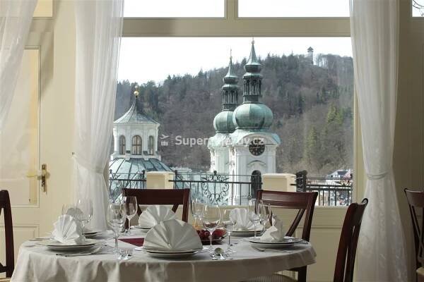 Spa Hotel Schlosspark - Lázně Karlovy Vary - Hodnocení a recenze | Lázně Travel