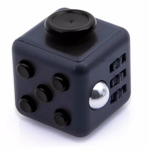 Fidget Cube - antistresová kostka - bílá/černá | Bestdarky.cz