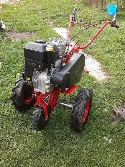 Prodám kultivator mountfield, motor briggs&stratton s 800 - Jablonec nad Nisou