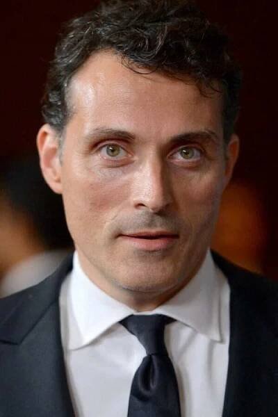 Rufus Sewell herec