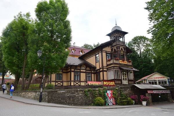 Soubor:Вілла «Сіріус» (зміш.) DSC 0261.jpg – Wikipedie