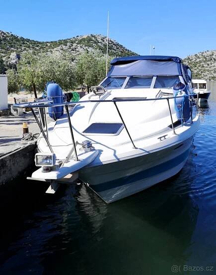 Bayliner Ciera 3055 / kotviště - Uherské Hradiště