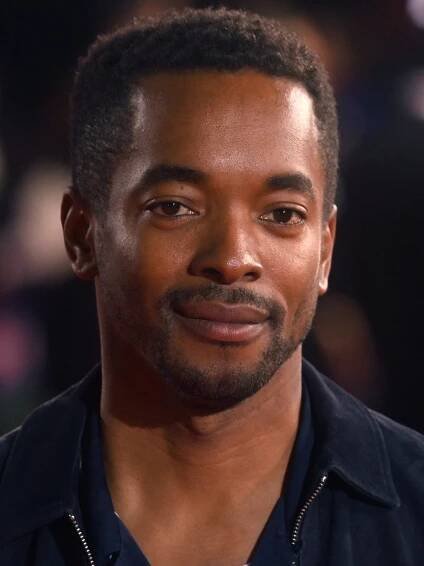 Aki Omoshaybi - Actor
