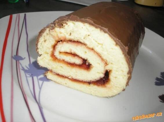 Bezlepková piškotová roláda