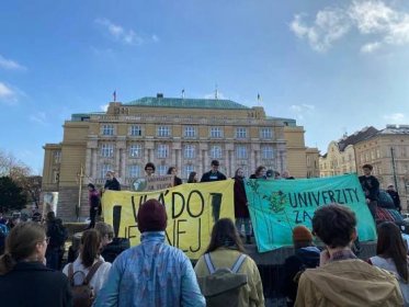 Třídenní stávka studentů vysokých škol: Bojují za lepší klima, vyzývají vládu k okamžitému řešení
