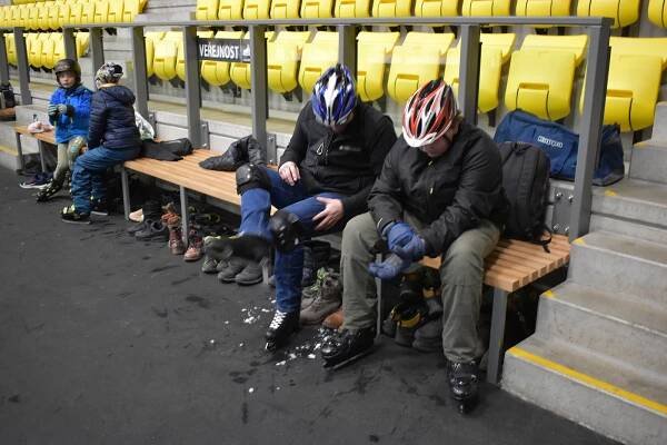 Tipy na prodloužený víkend: Bruslení, strašení a lampiónový průvod