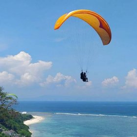 Bali Paragliding - Tandem Paragliding In Bali Offer 25% Off