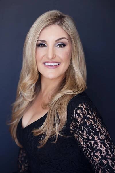 Julie Adams - L2 Artists