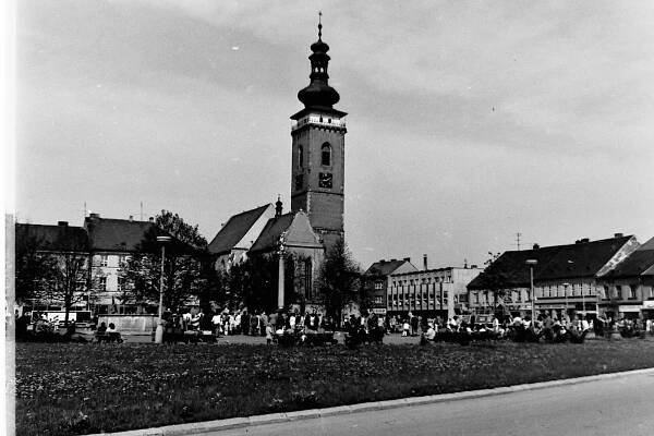 OBRAZEM: První máj 1973 v Soběslavi. Podívejte se
