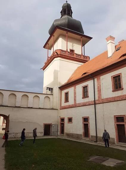 SONS ČR - Zámek Jimlín-Nový hrad výlet na zámek 