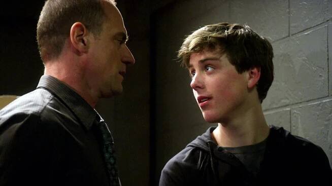 Zákon a pořádek: Útvar pro zvláštní oběti - Delinquent - Z filmu - Christopher Meloni, Sterling Beaumon