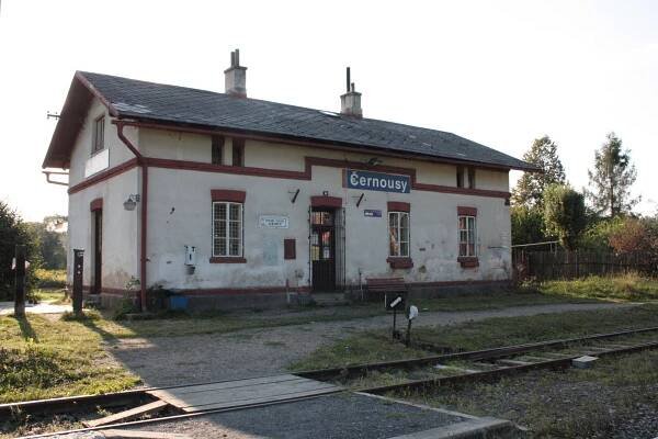 Černousy (železniční zastávka)