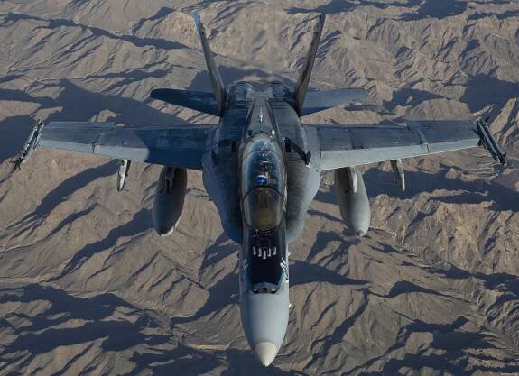 vmfa(aw)-225 vikings marine fighter attack squadron f/a-18d hornet 08