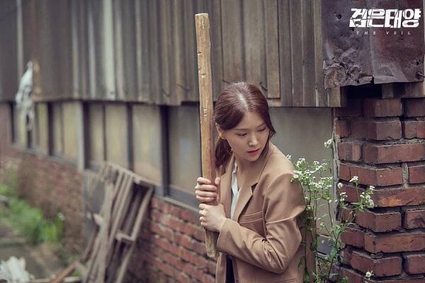 Kim Ji Eun sa vďaka postave agentky spravodajskej služby mnohému naučila - Asianstyle