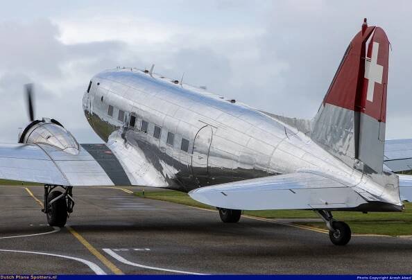 N431HM Douglas DC3 Private by Arash Abed