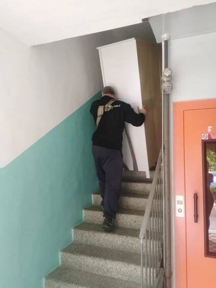 Stěhovali jsme v Plzni! Do schodů jsme vynosili všechno! | Stěhujemezavás.cz