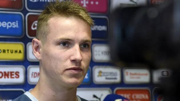 Jsem homosexuál, oznámil fotbalista Jankto. Od Sparty i hráčů se dočkal podpory
