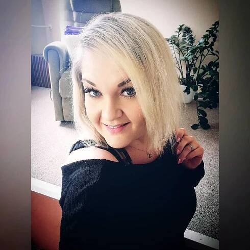 Zhubla 62 kilogramů, teď už má 14 zpátky! Těhotná muzikálová hvězda si zoufá