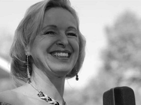 Věra Hlaváčková herečka, Činohra - Jihočeské divadlo
