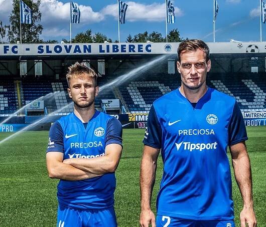 FC Slovan Liberec | Představujeme nové domácí dresy Nike od 11teamsports