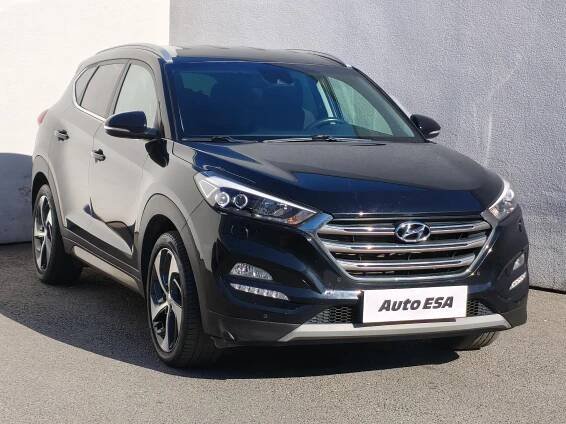 Hyundai Tucson 2.0 CRDi,Style,navi,kamera