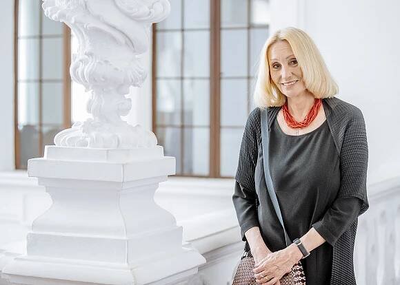 Sommerová ve Sněmovně nahradila Feriho, přichází hlasovat pro nedůvěru vládě