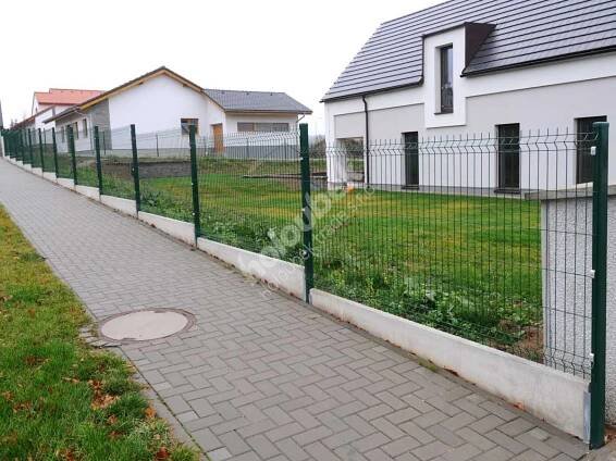 Reference / Posuvné brány u rodinnných domů - Ploty-brany.cz
