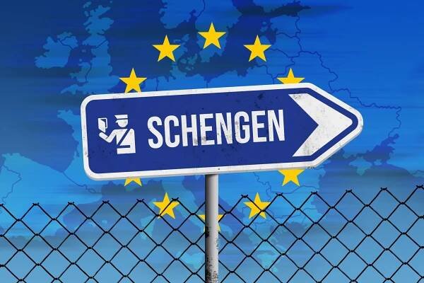 Bulharsko a Rumunsko se staly řádnými členy Schengenu | BusinessInfo.cz