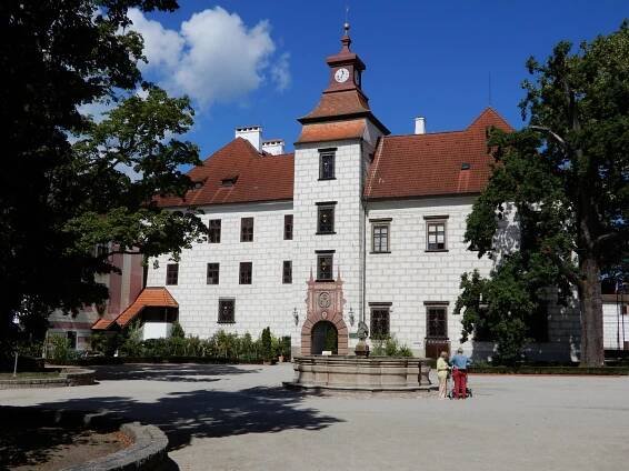 Ke středeční stávce ve školách je rozdílný postoj