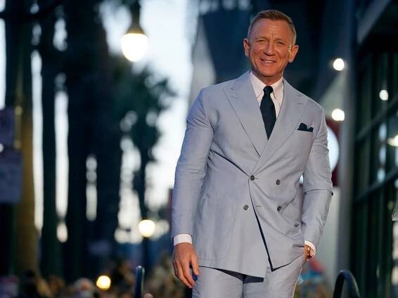 Tony Blair, Daniel Craig join scientists on UK Honors List