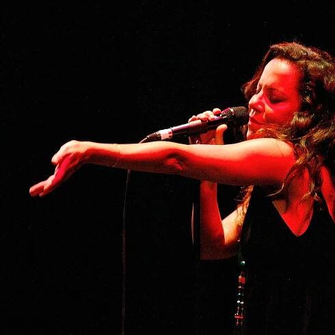 On 'João', Brazilian singer Bebel Gilberto honors her late father, bossa nova giant João Gilberto