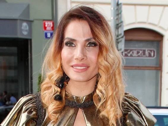 Eva Decastelo (43) vzala děti na dovolenou: K manželově nové přítelkyni se okamžitě vyjádřila - VIPshow