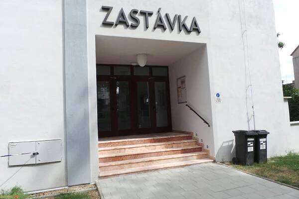 Kulturní dům ZASTÁVKA foto 1