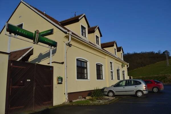 Hotel Veveří, Veverská Bítýška | Hotel.cz