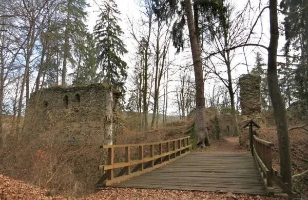 hrad Karlův Hrádek u Purkarce - středověké slavnosti - Dei Gratia