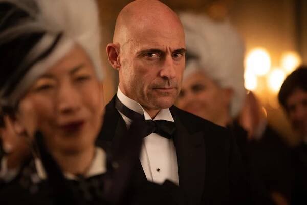 Cruella - Z filmu - Mark Strong