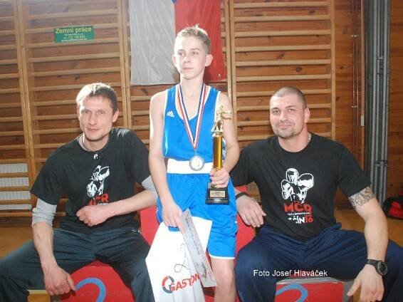 Antonín a František Bradáčovi mistry ČR v boxu